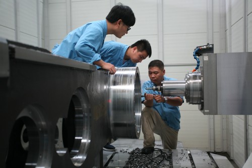 公司出臺研發工藝技術人員下基層鍛煉實施辦法