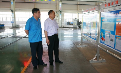 重裝集團(tuán)黨委書(shū)記向新剛一行到公司調(diào)研企業(yè)黨建工作