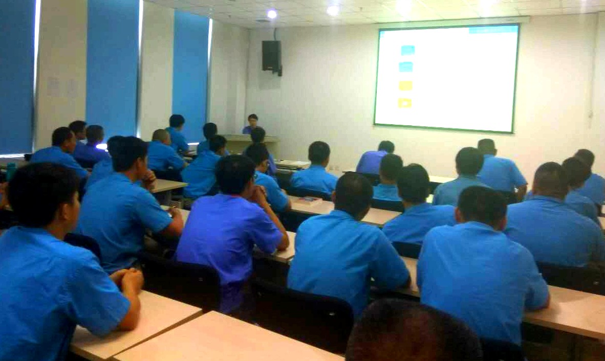 公司舉辦鉗工理論知識培訓