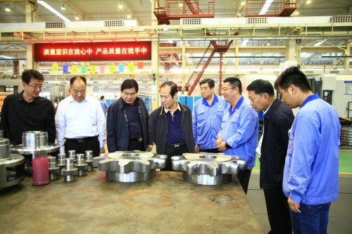 陜西陜煤銅川礦業公司黨委書記、執行董事王蓬到公司考察調研