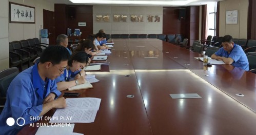 黨群黨支部組織開展黨員政治理論學習