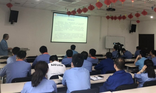 公司人力資源部舉辦常見軸承失效與預防培訓講座